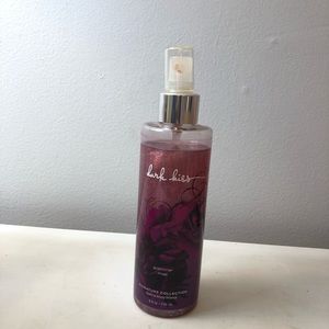 Dark Kiss Shimmer Mist